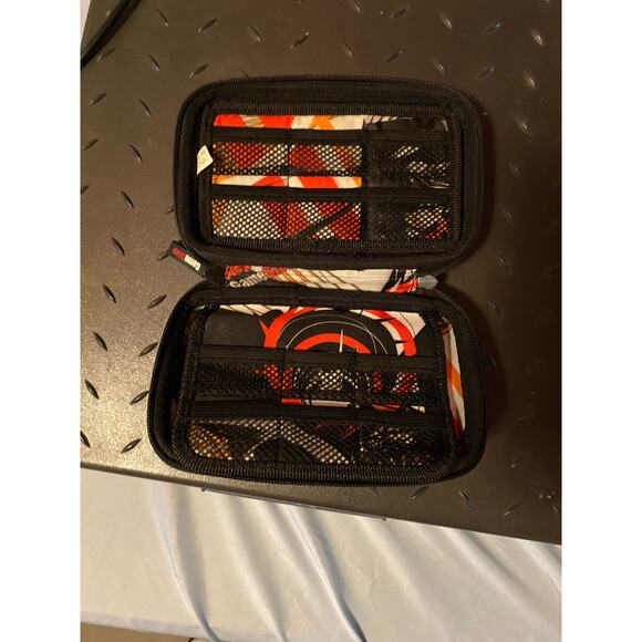 Gamestop DS Case and Game Storage - Picture 4 of 4